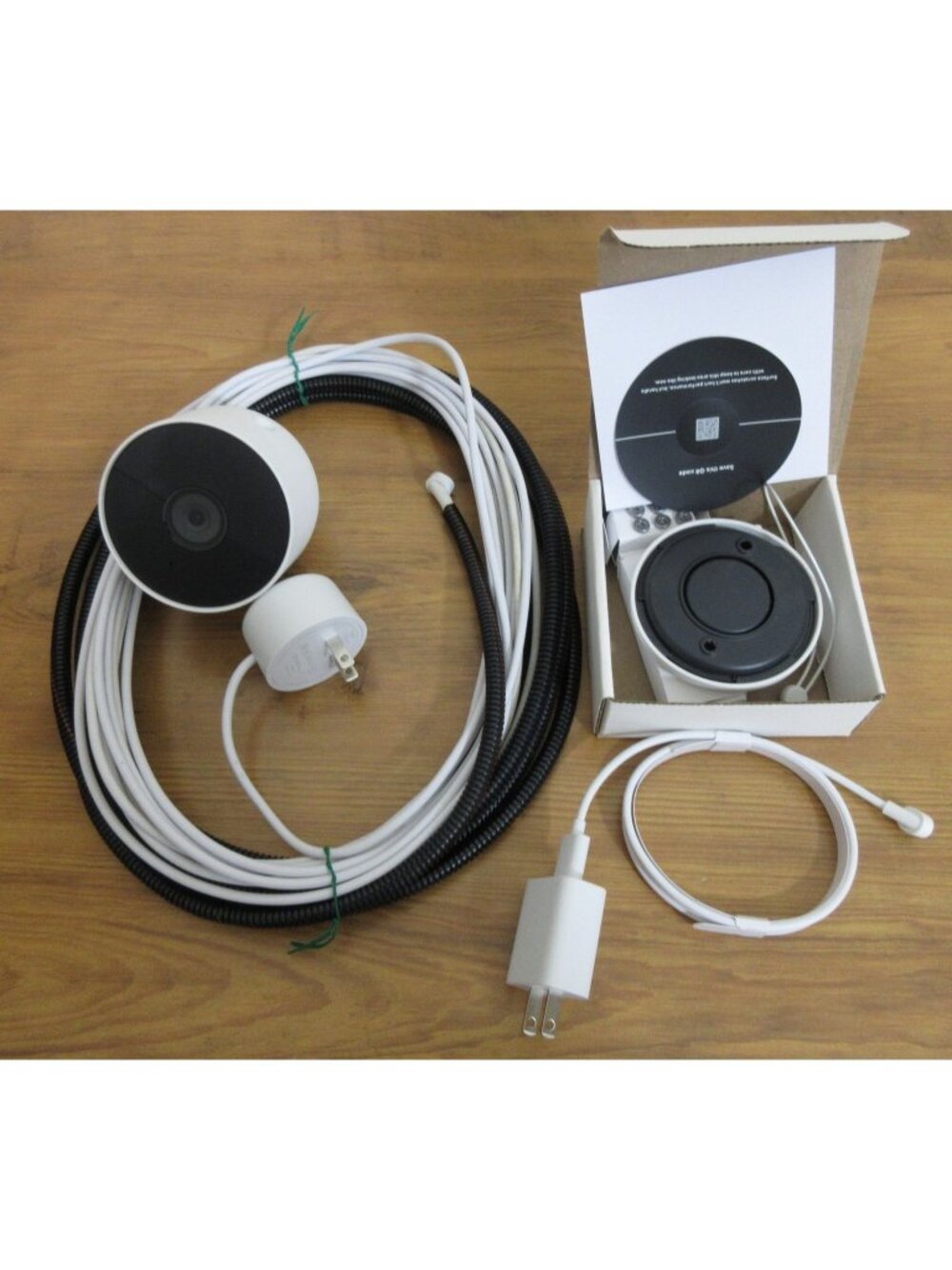 Google Nest Cam (Battery) with Weatherproof cable -GA09380 White Open Not Used